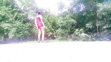 Motorcycle biker ebony goddess teases and yoga stretches in the park for hungry eyes