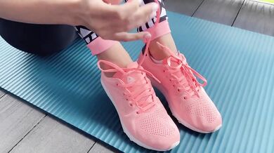 White socks footjob milf milf cum on gym workout till pussy destroyed