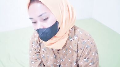 Hot jilbab teacher big ass gaped by principal doggystyle cumshot