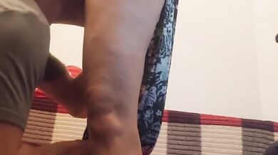 Step-mom rides dick raw cum inside juicy pussy ride till overflow