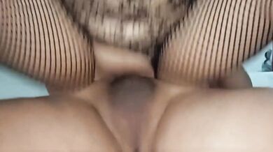 Tarde de pasión en el motel latina arde con sexo vaginal casero amateur