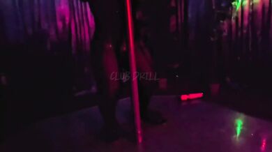 Midget hottie bounces on BBC like a pogo stick ebony ride