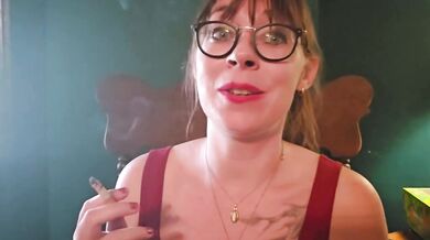 Smoking milf lips ruined with teeth and lipstick fetish
