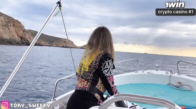 She blew the captain fast and hard on the boat deep sea cum in mouth risk