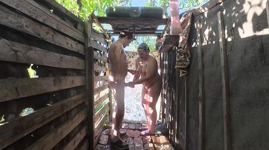 Outdoor shower couple ruined by greedy mouths cumming in the backyard