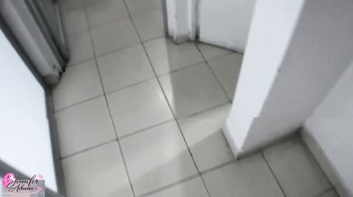 Follada hasta la leche mi empleada colombiana se va casa llena CREAMPIE
