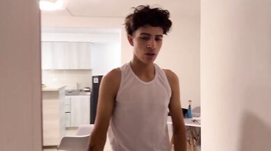 Stepbrother destroys madrastra after she changes in front of him huge cumshot ecstasy