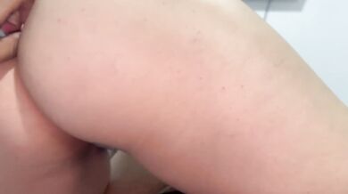 Neighbor's thick milf rides me raw in elevator till I bust