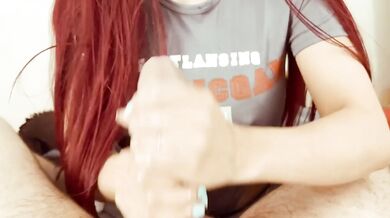 Big cumshot from 18 year old latina amateur handjob