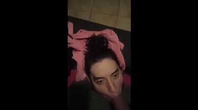 Latina gets drenched pouring piss all over the couch while deepthroating