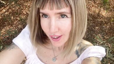 Hot milf destroyed gushing in outdoor anal fuck session outdoors