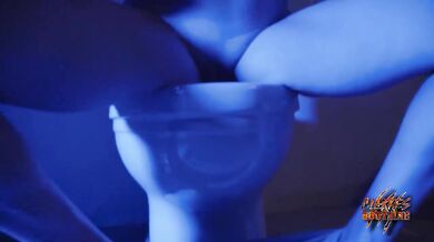 The Drip gets drenched in Horror Movie sex with Marie Fox in Stuck in Dryer Interracial BBc Creampie