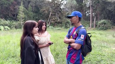 20-year-old latina guide fucks tourists raw in the woods threesome