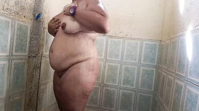 Chubby latina takes hot bath wants my big butt big ass solo play