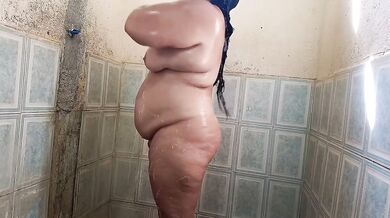 Chubby latina takes hot bath wants my big butt big ass solo play