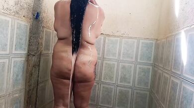 Chubby latina takes hot bath wants my big butt big ass solo play
