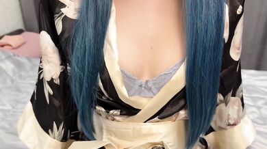 Anime cosplay girl deepthroats in private room messy blowjob
