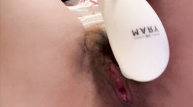 Forgot his pants college girl masturbates with his stink while alone