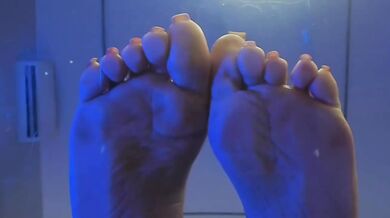 Crushed under my feet perfect esclavo mini early Latina solo dominatrix