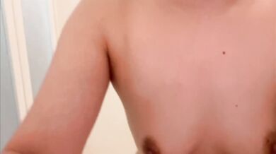 Cosplay sweat turns her into a quivering slippery mess after solo bath play
