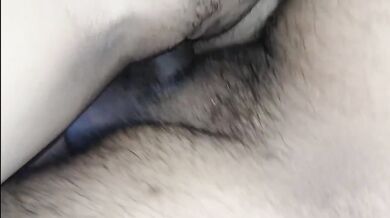 Bhabhi shows off her dripping pussy in raw HD