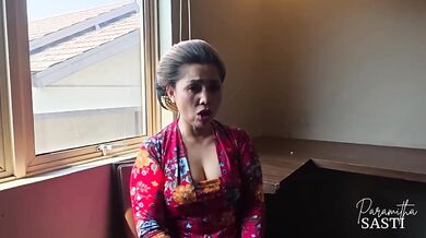 Momi Itha cosplays as a Javanese Sinden Indonesian village milf gets face fucked