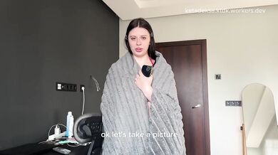 Big tits girlfriend takes hard POV fucking after sending dirty photos