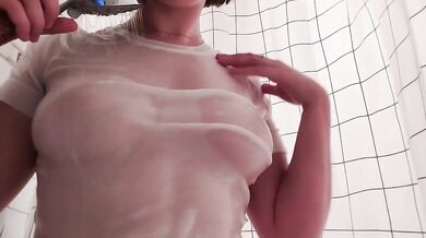 18 year old girl takes shower cumming hard with solo female orgasm