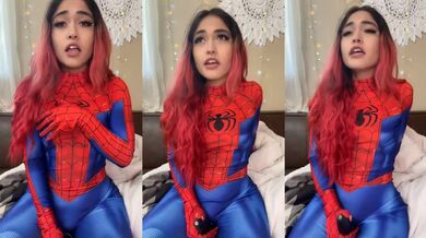 Spierwoman gets creampied with a vibrator while screaming about her cock