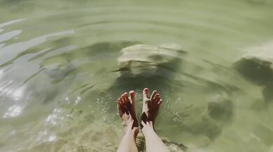 Mountain lake foot cumshot hands solo verif