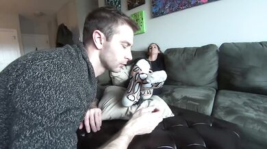 Milf Neighbour’s First Foot Worship Turns Me Into A Snot Slurping Slut
