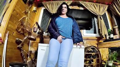 Cameltoe Jeans Tease Pissing Pee Play Wet Denim No Panties Slut Drips