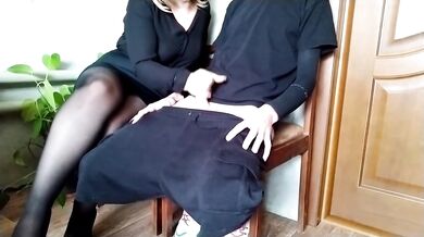 Pulled out my dick for the hot milf wearing black pantyhose