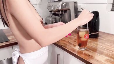 Chinese babe slurps ice lemon tea while teaching how to get wrecked