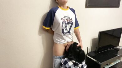 Kneeling slut destroys stepsis with rough lesbian cunnilingus face fuck