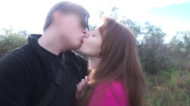 Date with SubmiRedKitty ends with car blowjob and cum-filled fucking