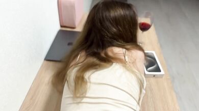 iPhone for a fucking upgrade my natural tits babe missionary step mom cheating wife close up