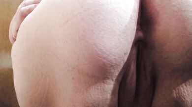 BBW PAWG strips tight asshole for anal solo bath