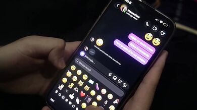 My friend's girlfriend sent nudes she couldn't resist my big dick and big ass