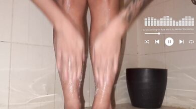 Trimming before riding my face new Pinay ziggy rouge emma rouge pissing and shaved legs