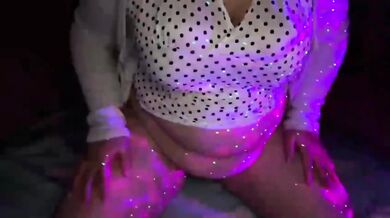 Wet solo slut masturbates without toys until dripping orgasm