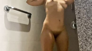 Latina babe gets filthy in the shower her huge ass dripping wet