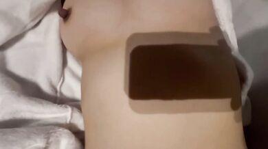 Frustrated housewife gets serviced clit vibing till squirting climax