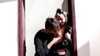 Amateur Brunette Blowjob Hardcore Fucked Roughly on the Street