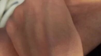 Bella’s wet clit rubs herself raw with vibes til she gushes