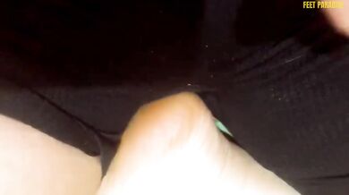 Foot worship and her soaking juices she rubbed with her toes