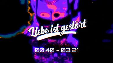 German DJ destroys her on the dancefloor bouncing techno freakshow