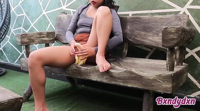 POV Latina destroying her tight hole alone in the garden