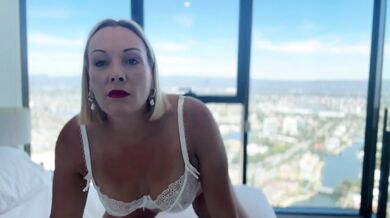 Horny Aussie MILF fucks herself raw with 9 inch dildo till creamy gush
