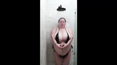 Beach Shower with BBW Big Tits Soaked and Gushing
